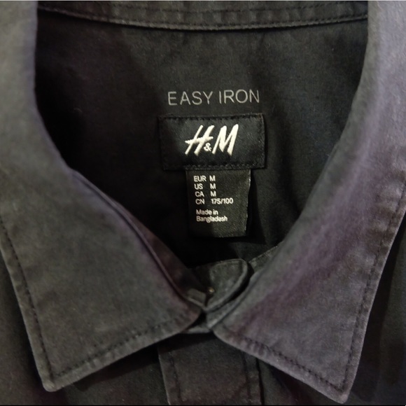 SOLD🚫 H&M Vintage Washed Polo - Picture 4 of 5